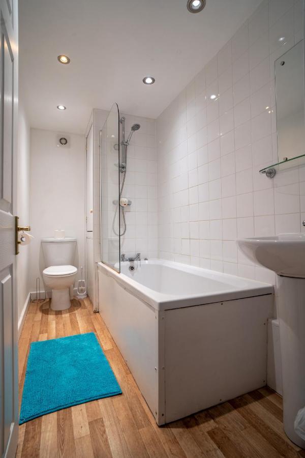 The Torrs Apartments New Mills Екстериор снимка